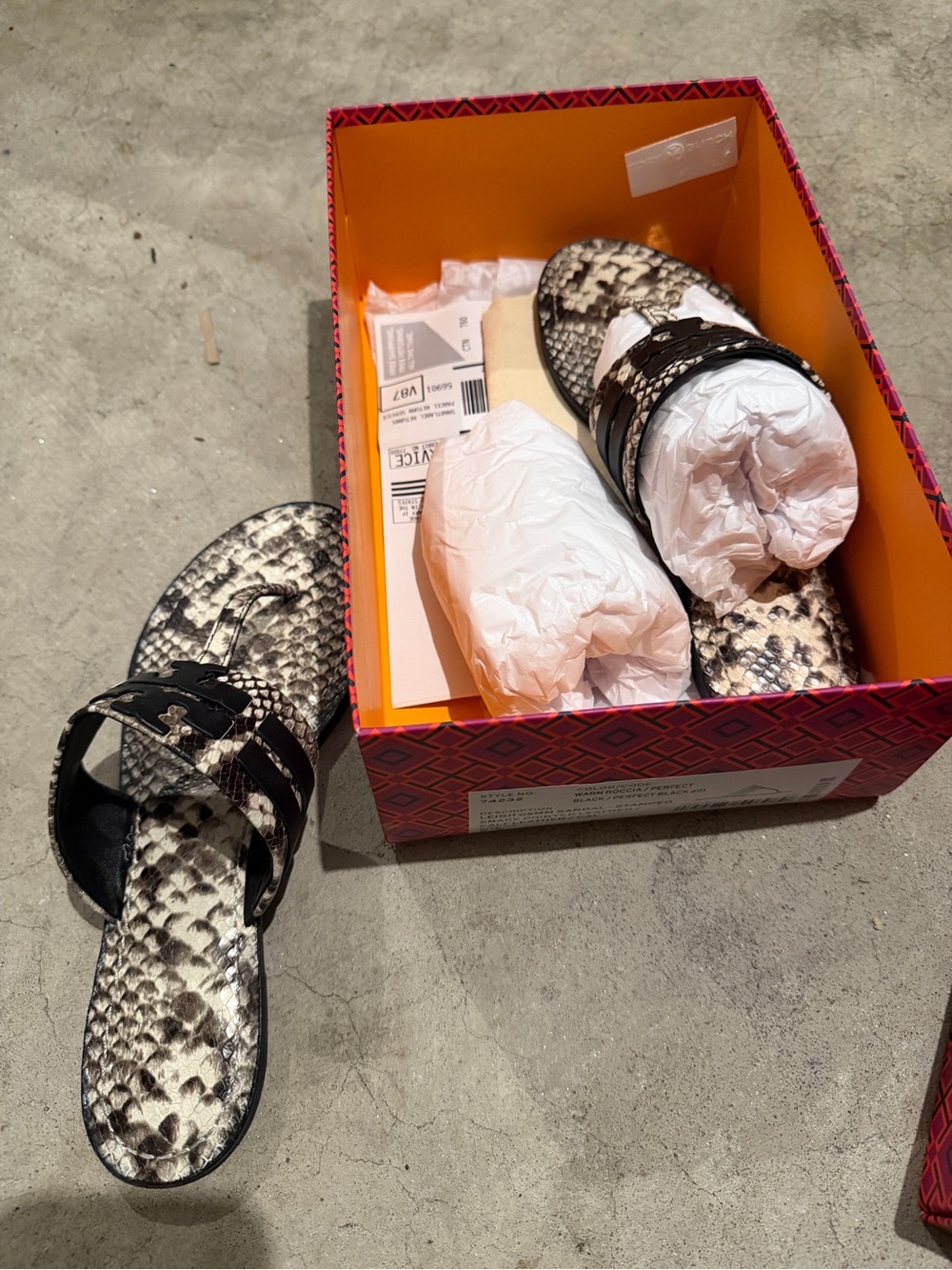 Tory Burch Leigh 05MM Sandal Snake-Print Black and White